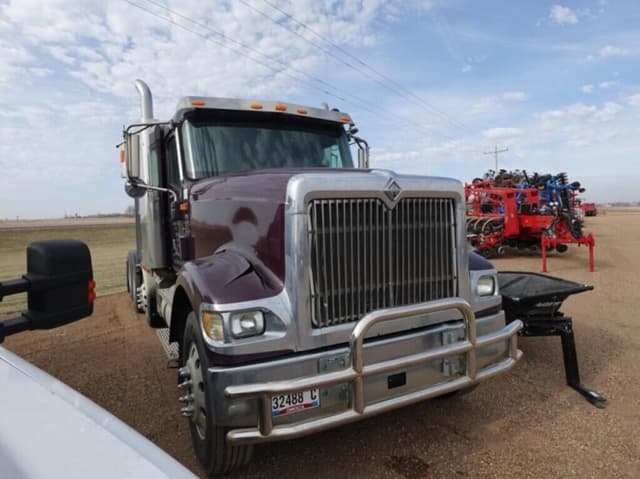 Image of International 9900I equipment image 1