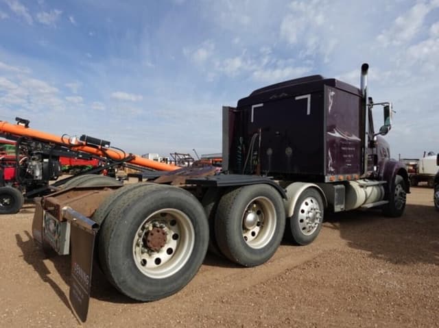 Image of International 9900I equipment image 2