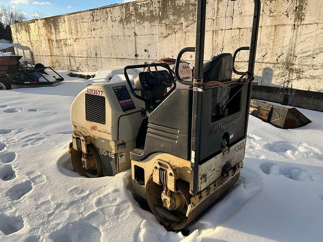 Image of Ingersoll Rand DD16 equipment image 1