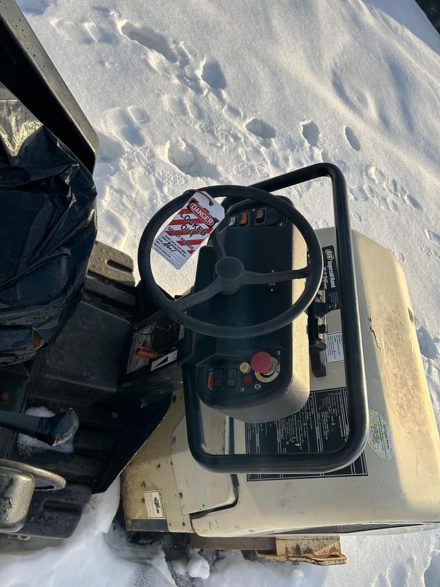 Image of Ingersoll Rand DD16 equipment image 4