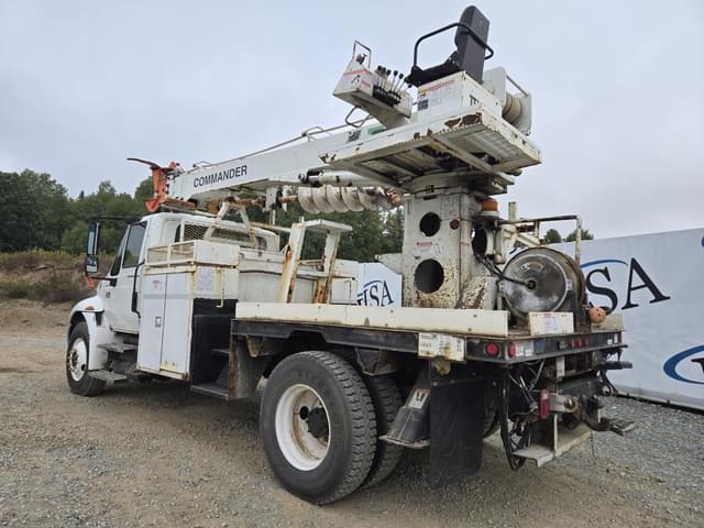 Image of International 4000 equipment image 2