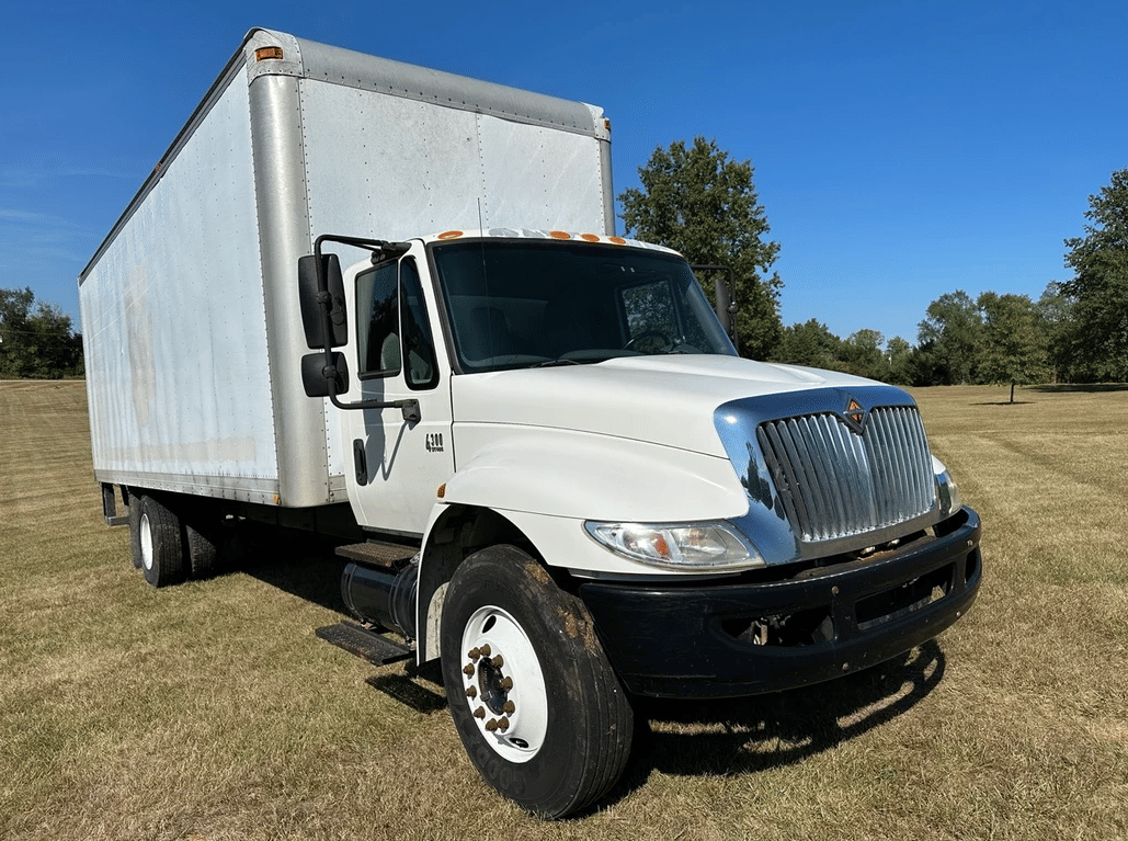 Main image International 4300