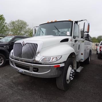 Main image International 4300