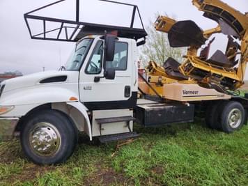 Main image International 4300