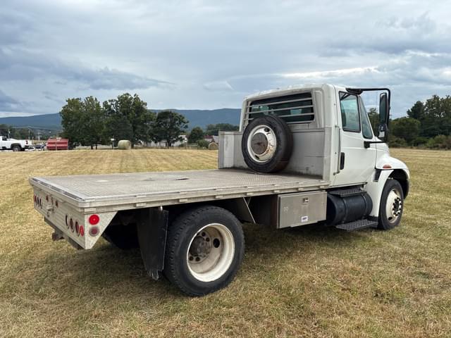 Image of International 4300 equipment image 3