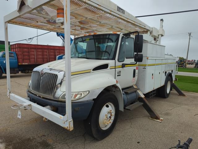 Image of International 4300 equipment image 1
