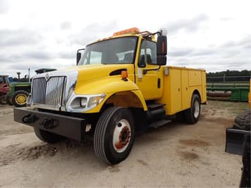 Main image International 7300