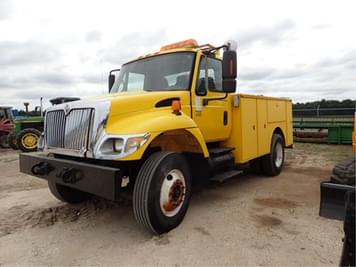 Main image International 7300