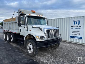 Main image International 7400