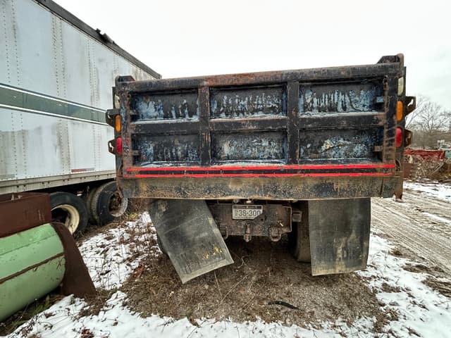 Image of International 7400 equipment image 2