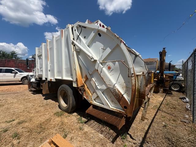 Image of International 7400 equipment image 4