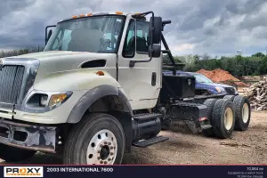 2003 International 7600 Image