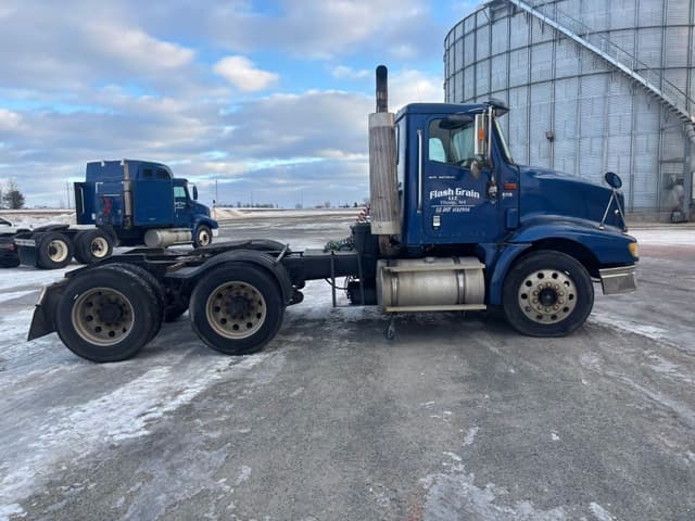 Image of International 9200i equipment image 3