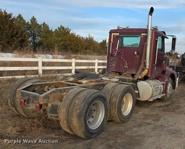Image of International 9200i equipment image 4