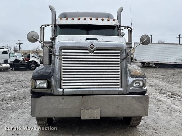 Image of International 9900I equipment image 1