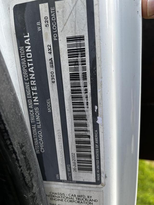Image of International Durastar 4300 equipment image 1