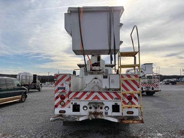 Image of International Durastar 4300 equipment image 4