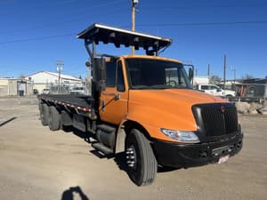 2003 International DuraStar 4400 Image