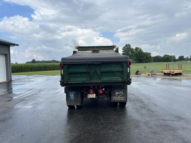 Image of International Workstar 7400 equipment image 4