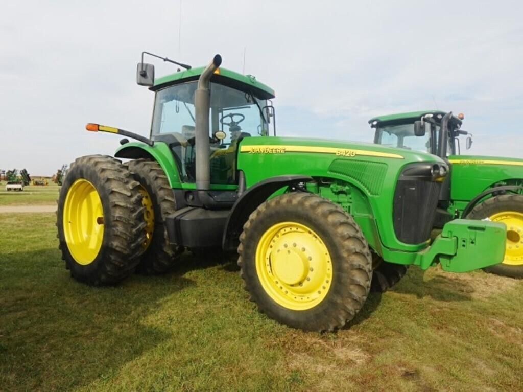 2003 John Deere 8420 Equipment Image0