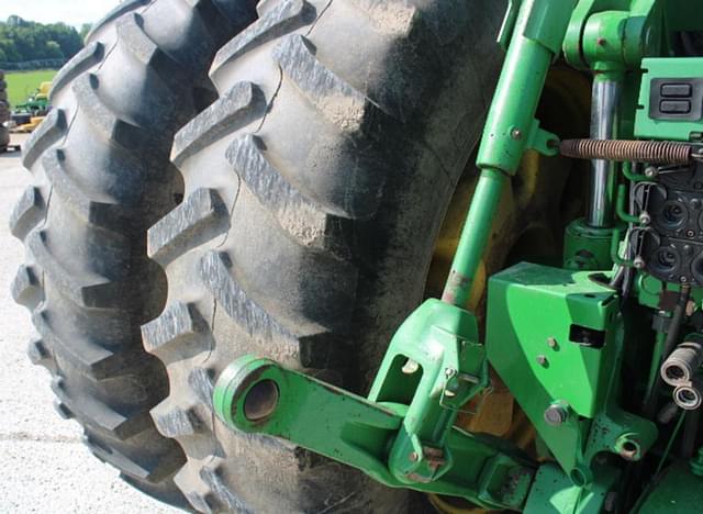 Thumbnail image John Deere 8520 5
