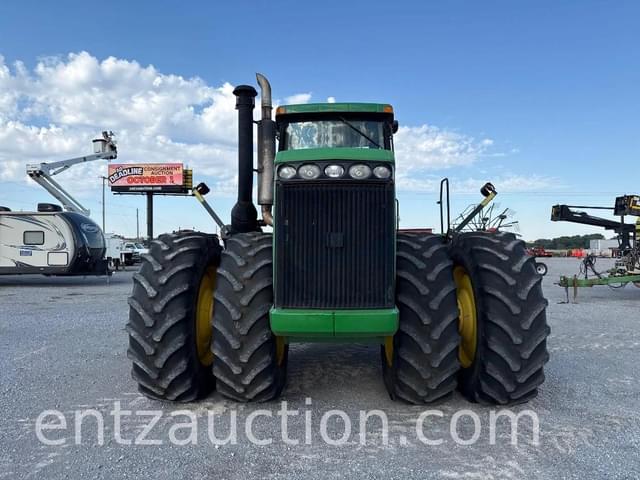 Image of John Deere 9220 equipment image 1