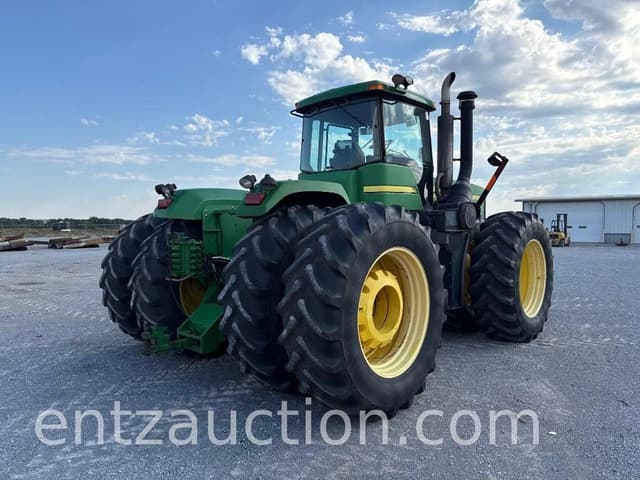 Image of John Deere 9220 equipment image 4