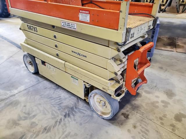 Image of JLG 2632E2 equipment image 2