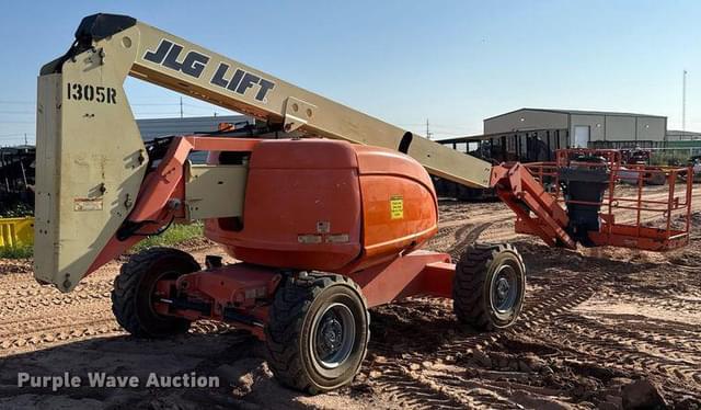 Image of JLG 600AJ equipment image 4