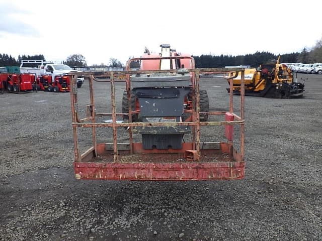 Image of JLG 600S equipment image 1