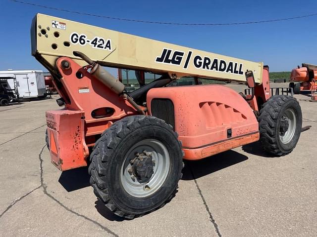 Image of JLG G6-42A equipment image 3