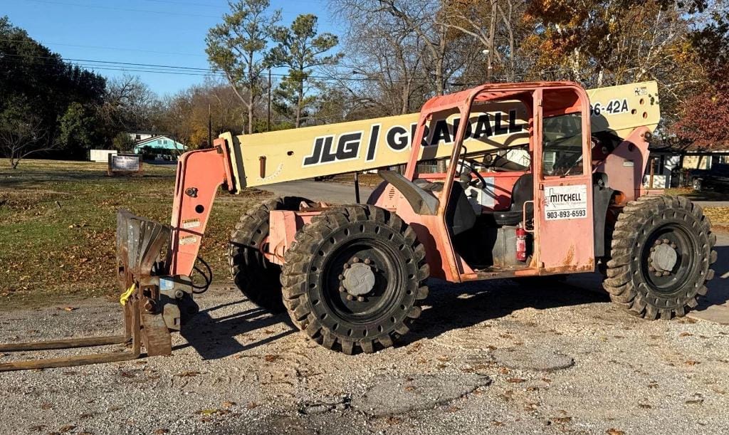 Main image JLG G6-42A