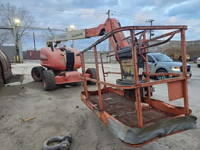 Image of JLG 600AJ equipment image 1