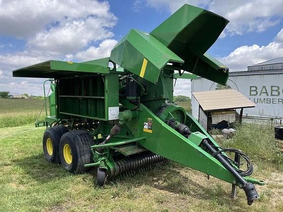 Image of John Deere 100 Primary image