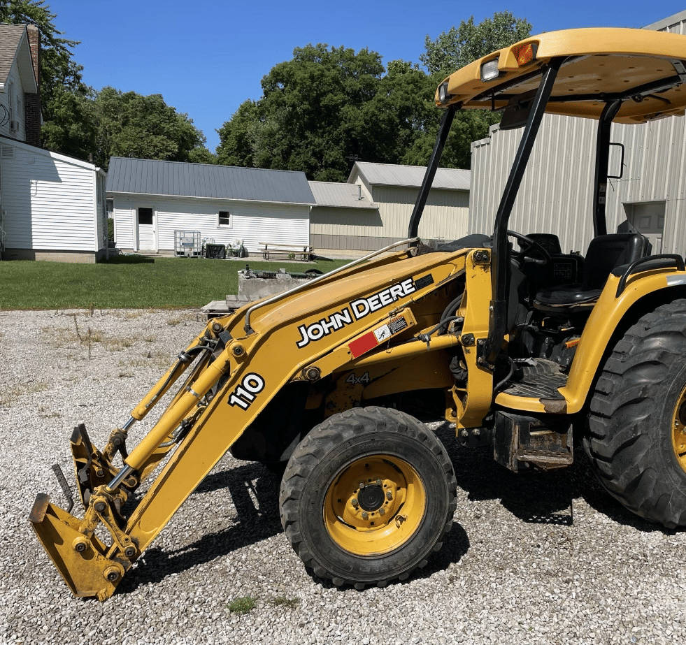 Main image John Deere 110