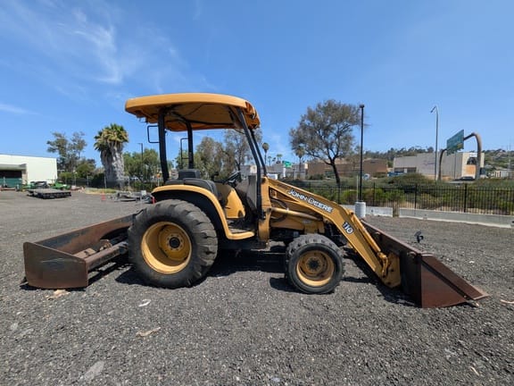 2003 John Deere 110 Equipment Image0