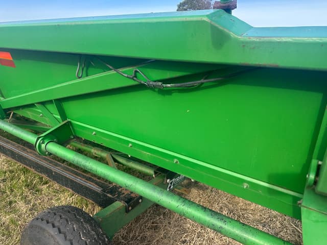 Image of John Deere 1293 equipment image 4