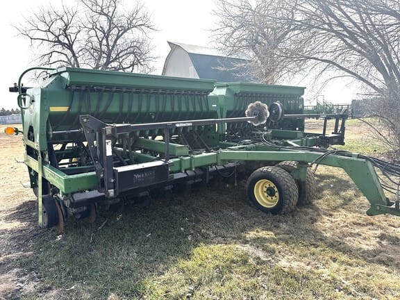 2003 John Deere 1590 Equipment Image0