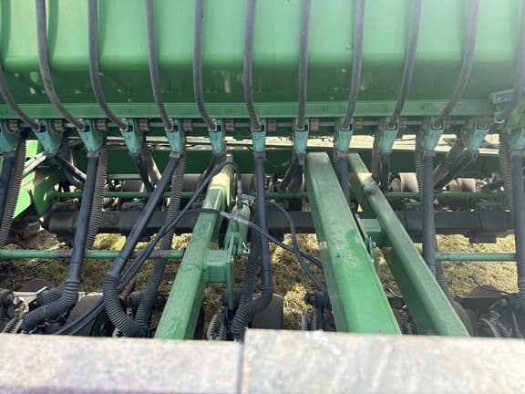Image of John Deere 1590 equipment image 2