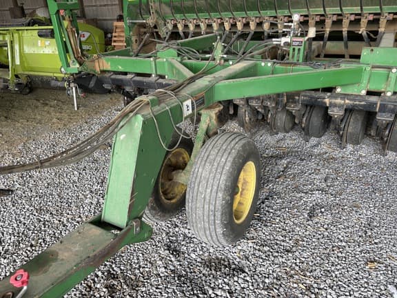 Image of John Deere 1590 equipment image 3