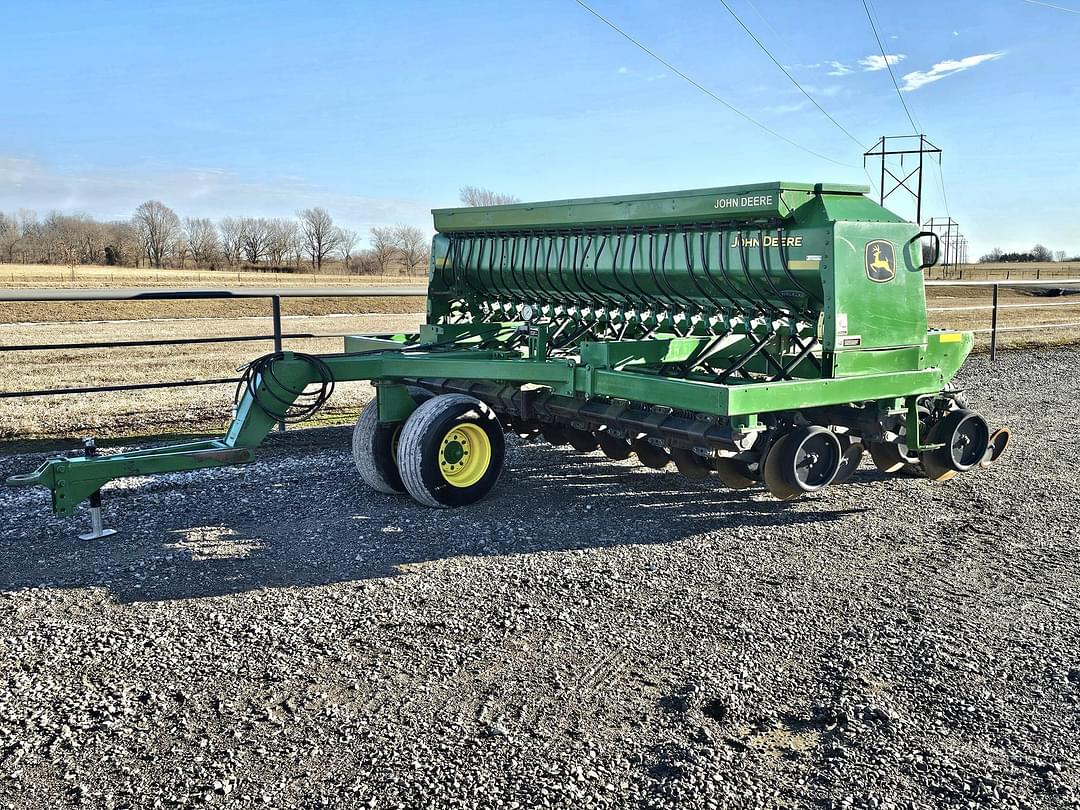 Image of John Deere 1590 Primary image