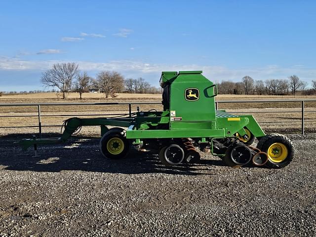 Image of John Deere 1590 equipment image 2