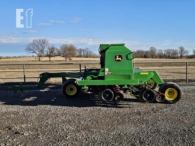 Image of John Deere 1590 equipment image 2