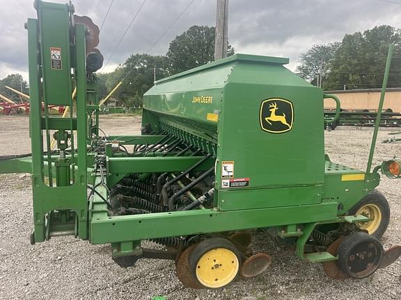 Image of John Deere 1590 equipment image 1