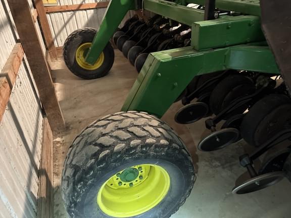 Image of John Deere 1590 equipment image 2