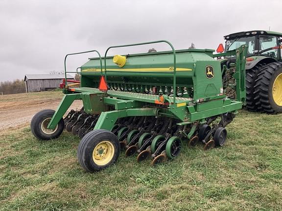 Image of John Deere 1590 equipment image 3