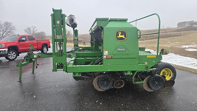 Image of John Deere 1590 equipment image 2