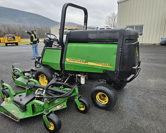 Image of John Deere 1600 equipment image 4