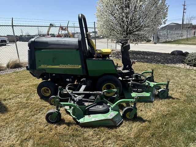 Image of John Deere 1600 equipment image 3