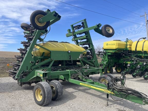 Image of John Deere 1690 equipment image 1